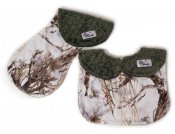 Minky Reversible Bib & Burp Cloth Set - True Timber White/Hunter Green Minky Reversible Bib & Burp Cloth Set - True Timber White/Hunter Green